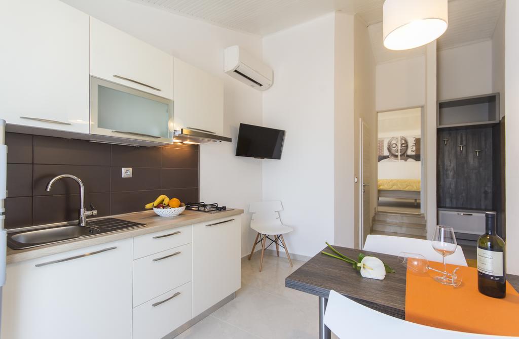 Alison Apartments Premantura Ngoại thất bức ảnh