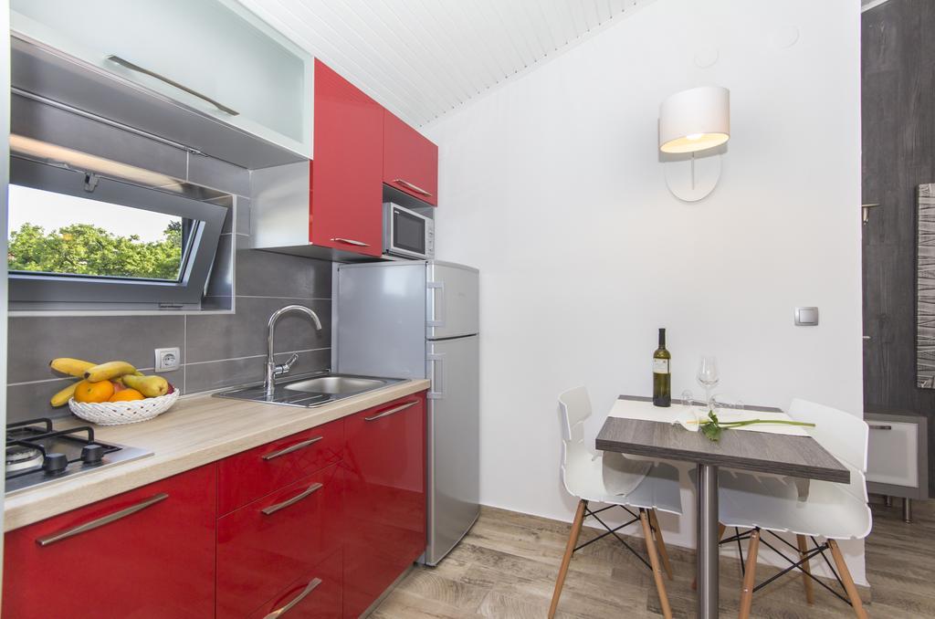 Alison Apartments Premantura Ngoại thất bức ảnh